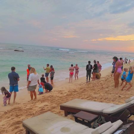 Blue Corals Beach Bungalow Matara Exterior photo