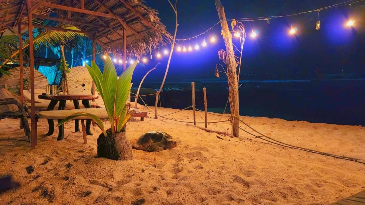 Blue Corals Beach Bungalow Matara Exterior photo